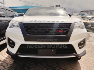 Toyota Fortuner 2023 Black