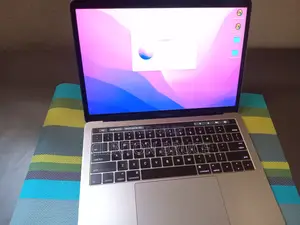 Laptop Apple MacBook Pro 16GB Intel Core i5 SSD 256GB