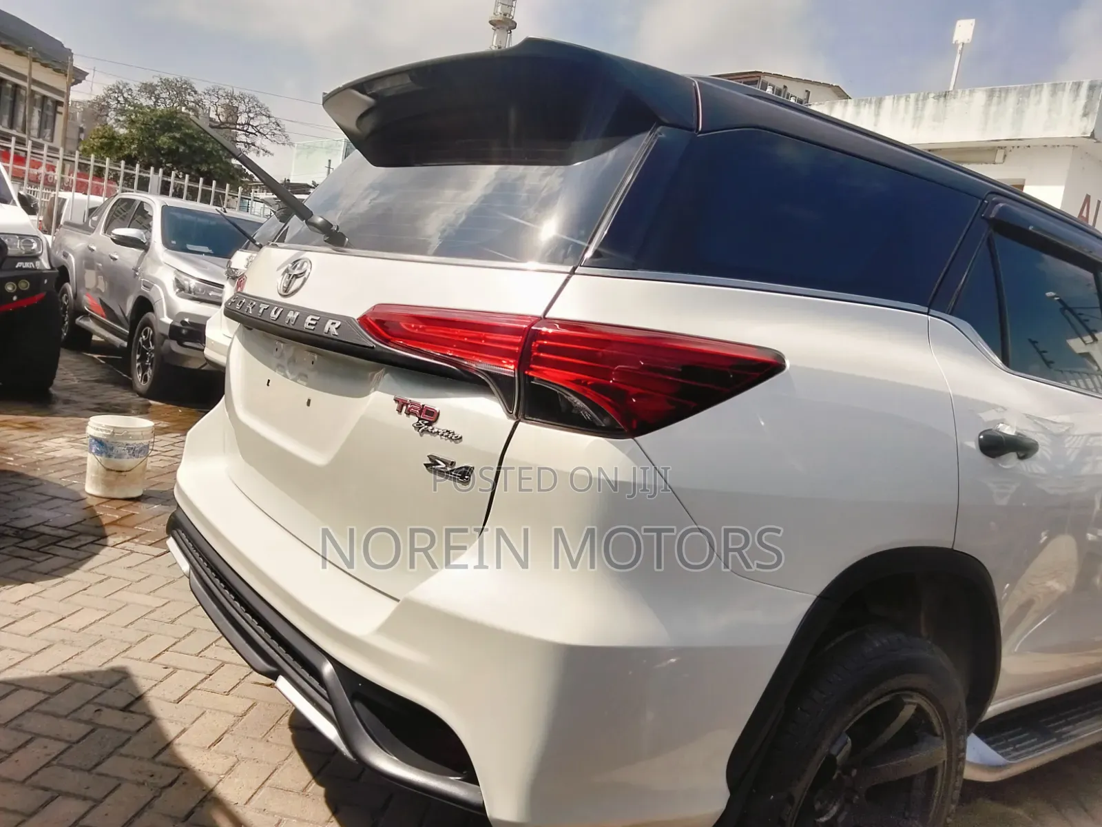 Toyota Fortuner 2023 Black
