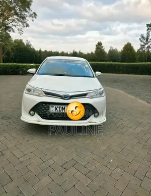 Toyota Corolla Fielder 1.5 Hybrid FWD 2016 Pearl