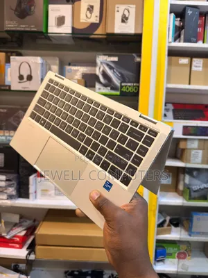 Laptop HP EliteBook 1040 G8 16GB Intel Core i7 SSD 512GB
