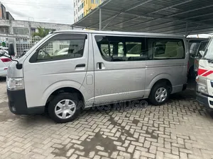 Toyota GranAce 2019 Silver