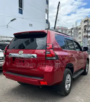 Toyota Land Cruiser Prado 2.7 2019 Red