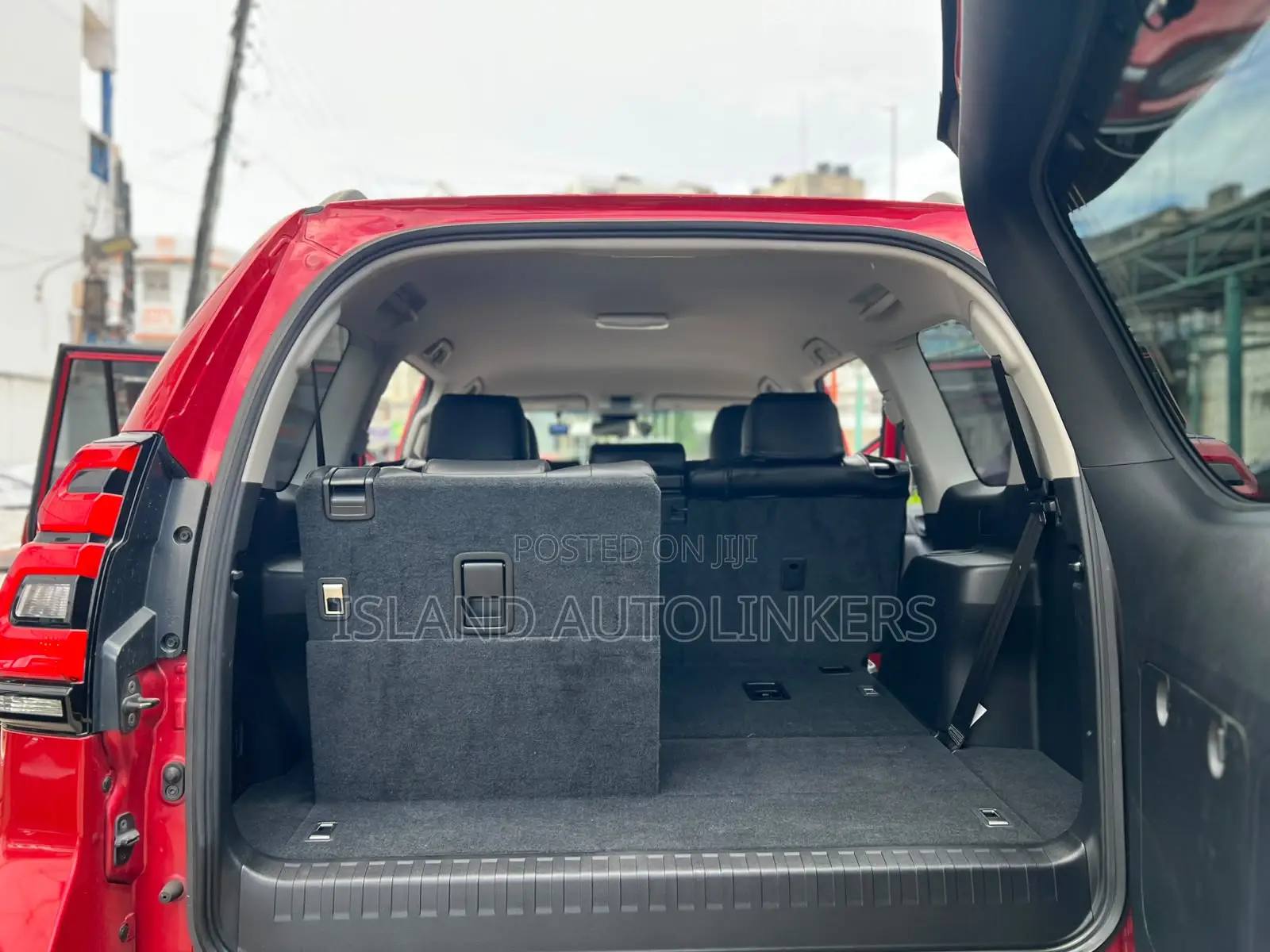 Toyota Land Cruiser Prado 2.7 2019 Red