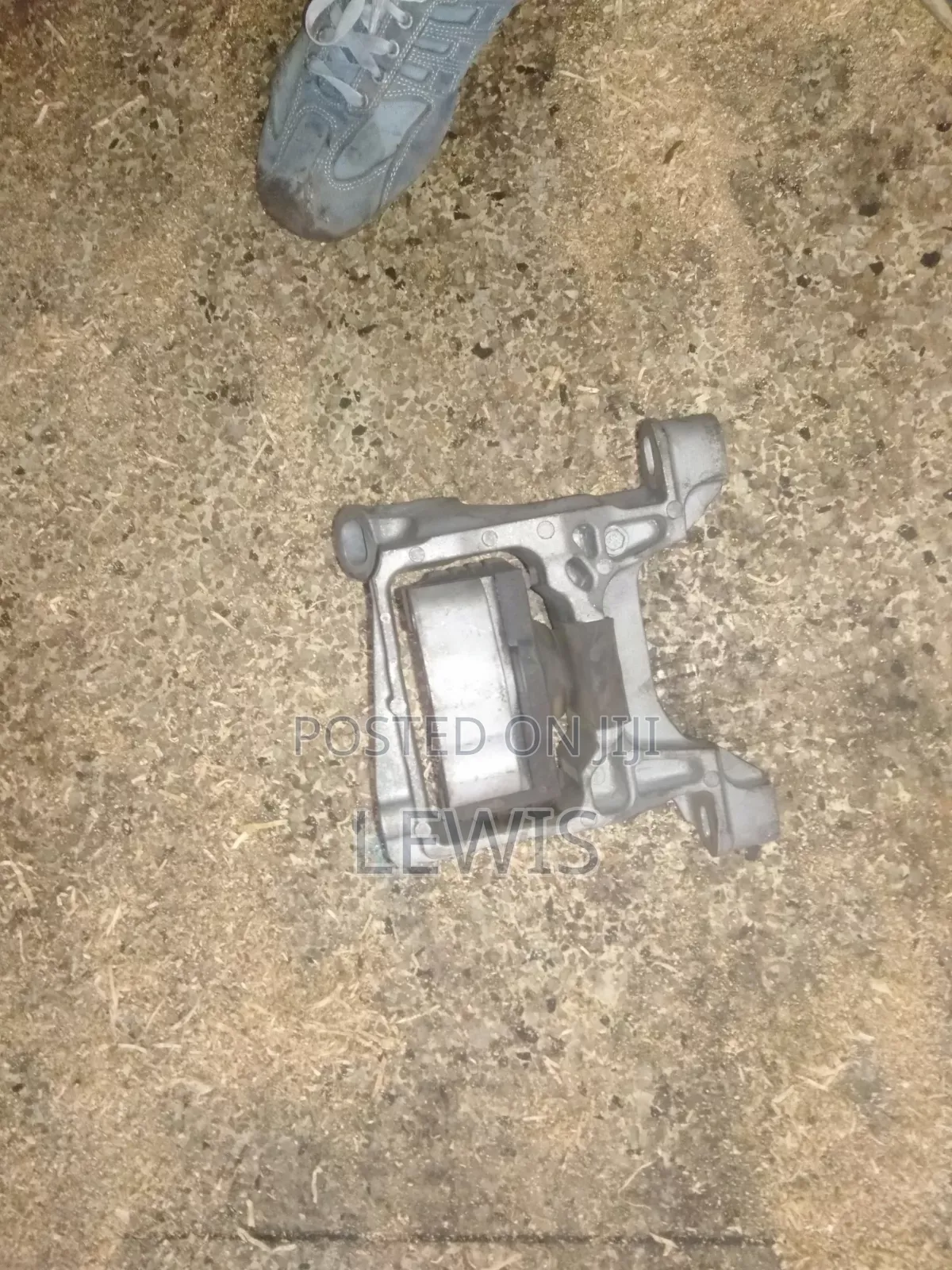 Mazda CX-5 Engine Mounting