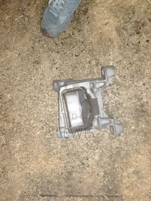 Mazda CX-5 Engine Mounting