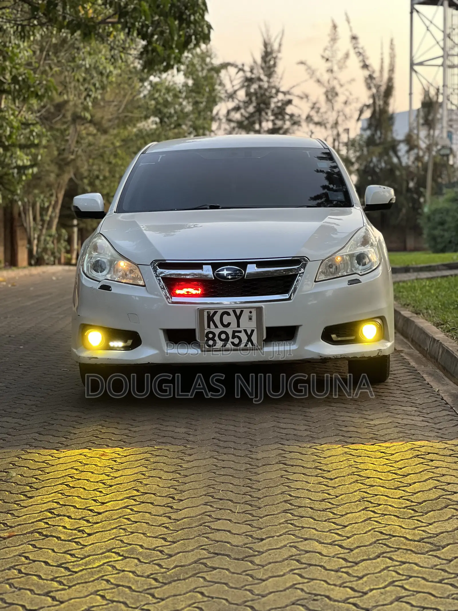 Subaru Legacy 2.5i Limited 2013 White