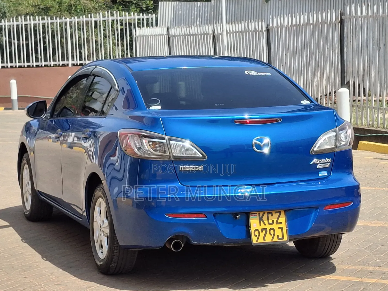 Mazda Axela 2013 Blue