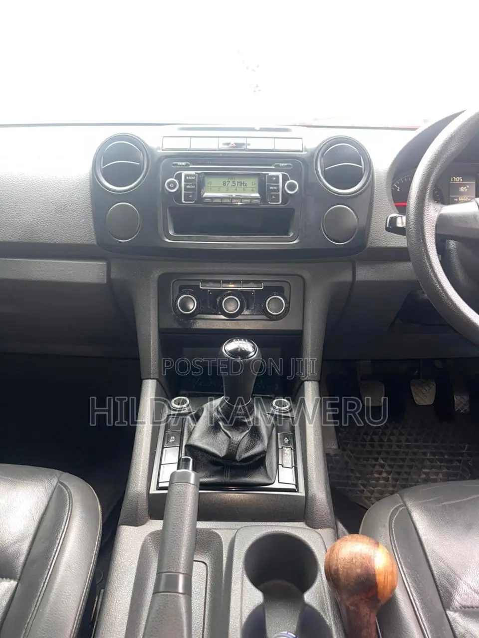 Volkswagen Amarok 2012 Brown