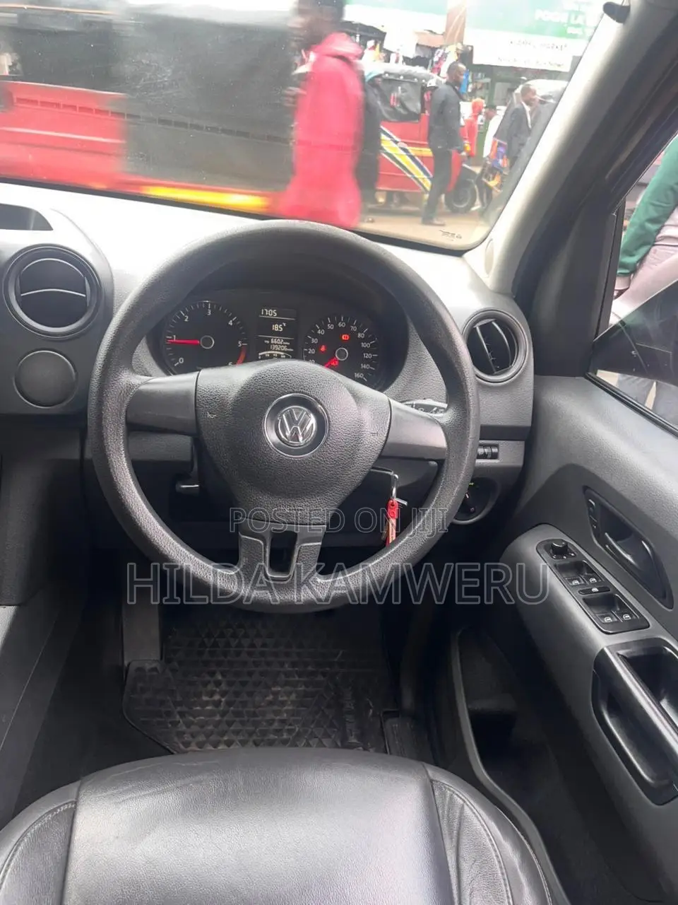 Volkswagen Amarok 2012 Brown