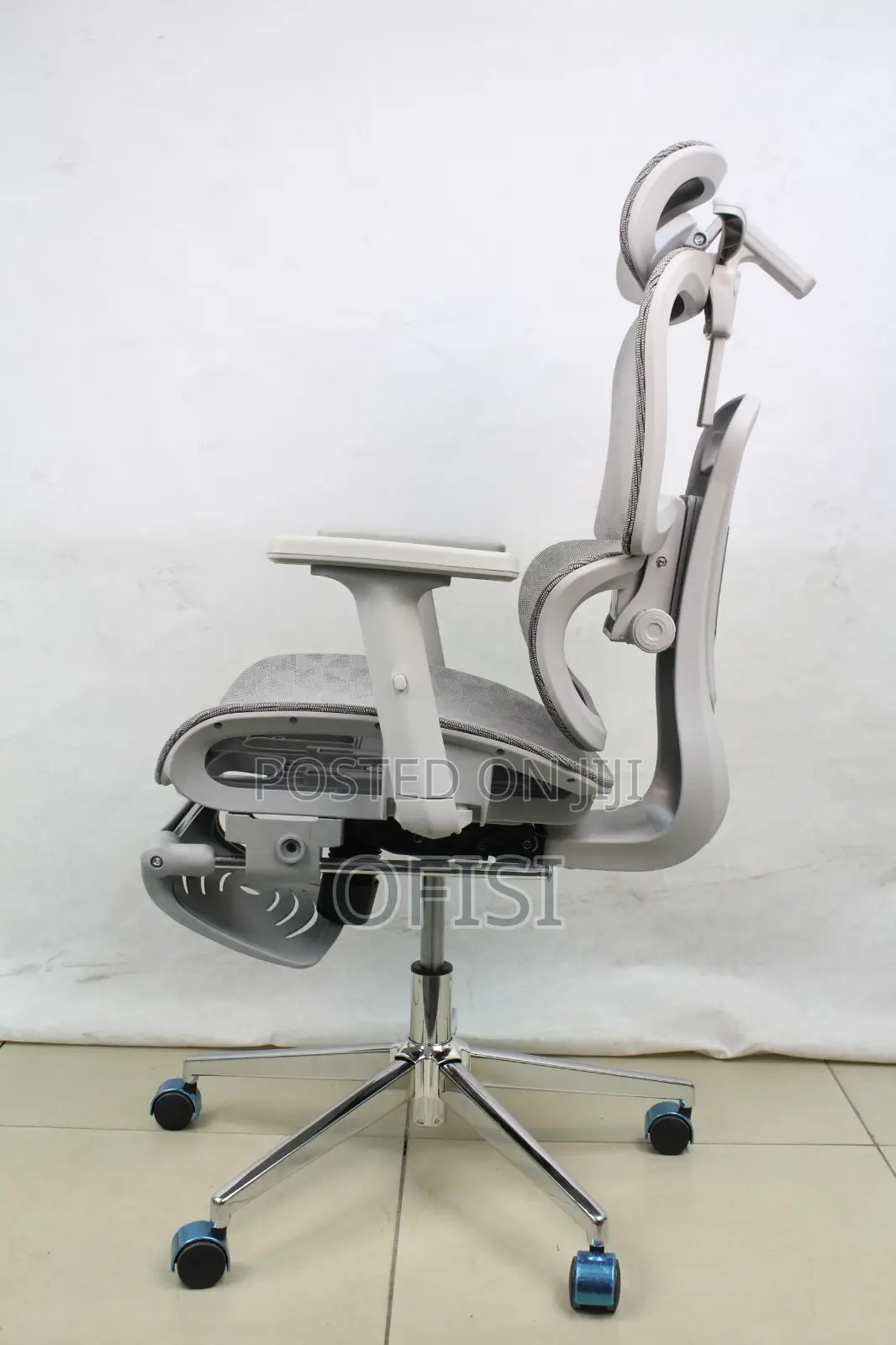 Orthopedic Office Seat With Footrest