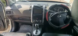 Nissan X-Trail 2012