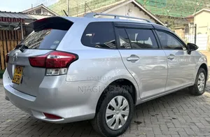 Toyota Corolla Fielder 2015 Silver