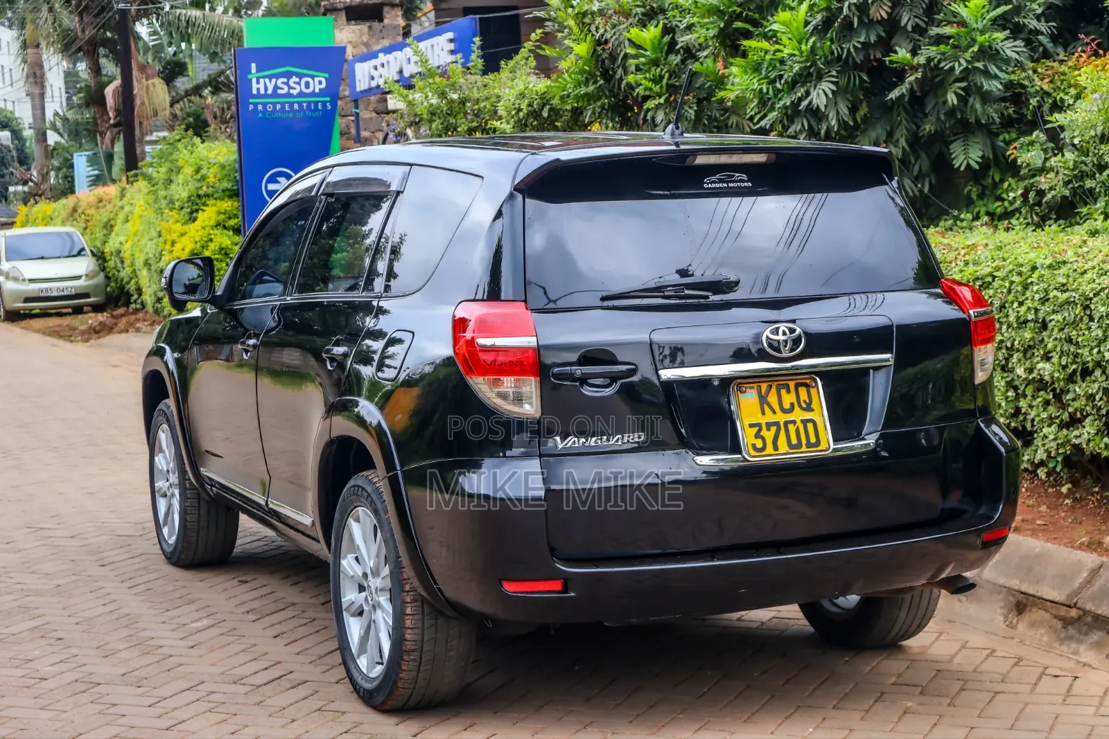 Toyota Vanguard 2011
