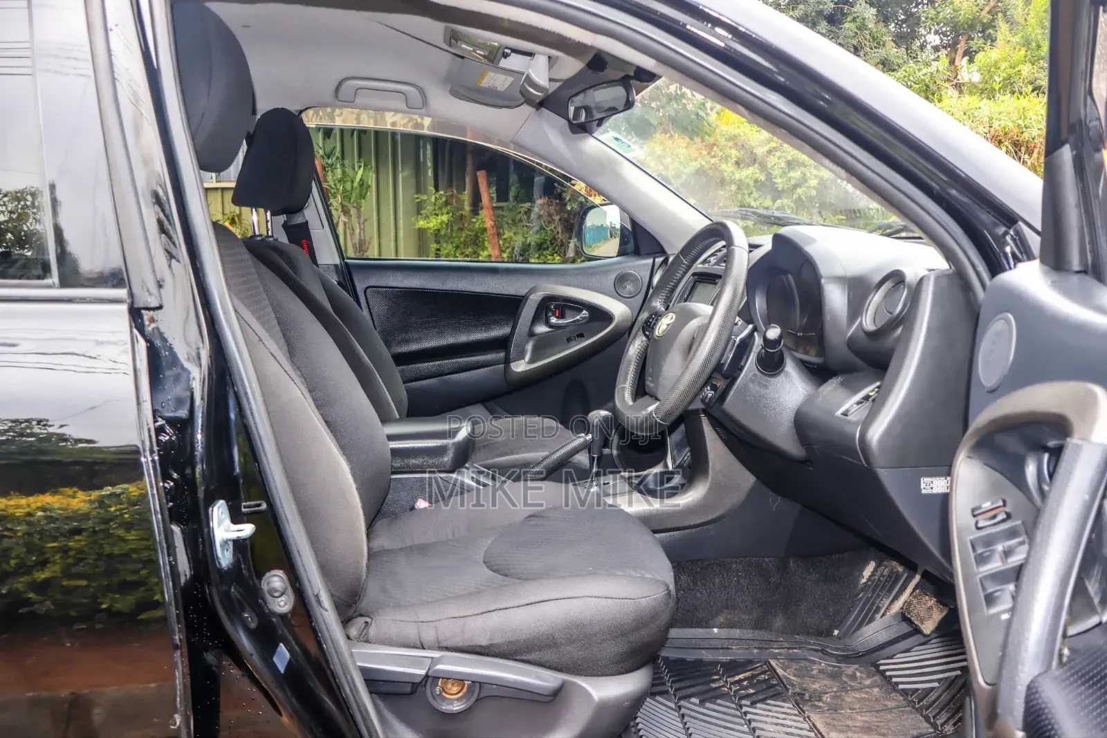 Toyota Vanguard 2011
