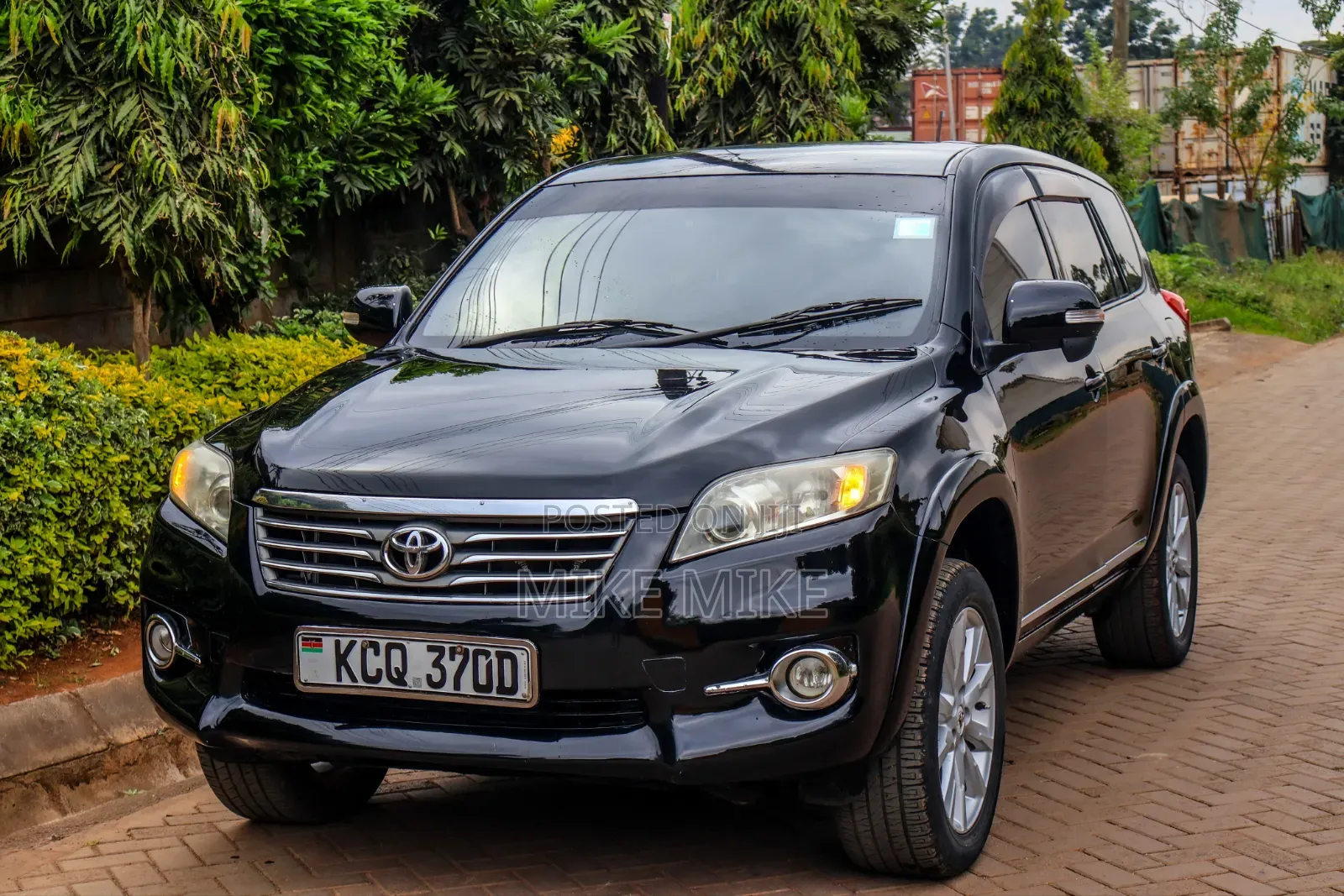 Toyota Vanguard 2011
