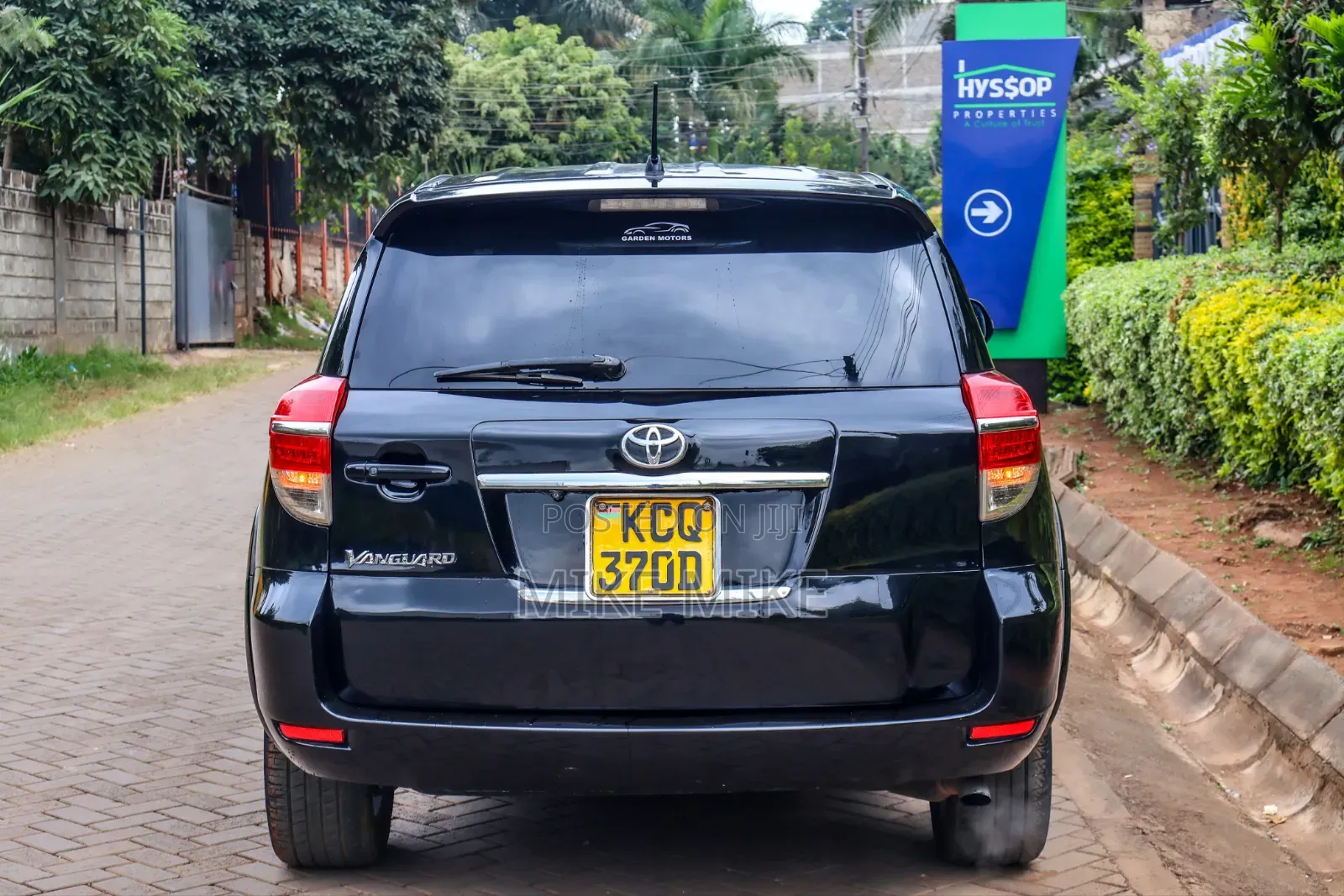 Toyota Vanguard 2011