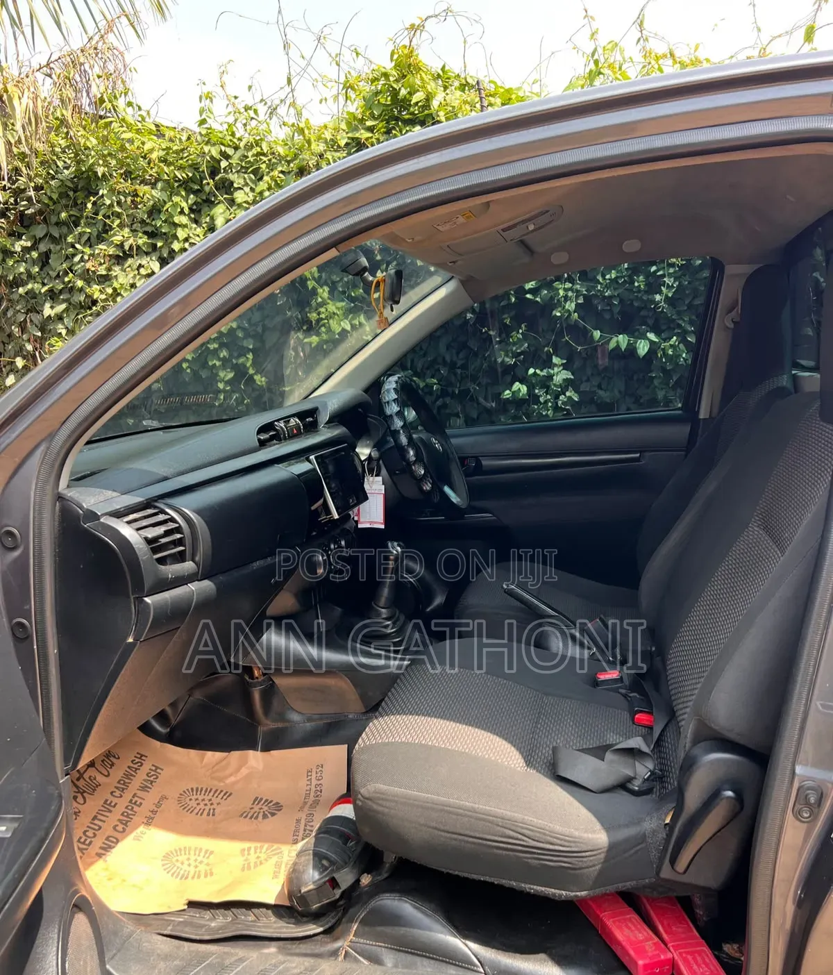 Toyota Hilux 2017 Gray