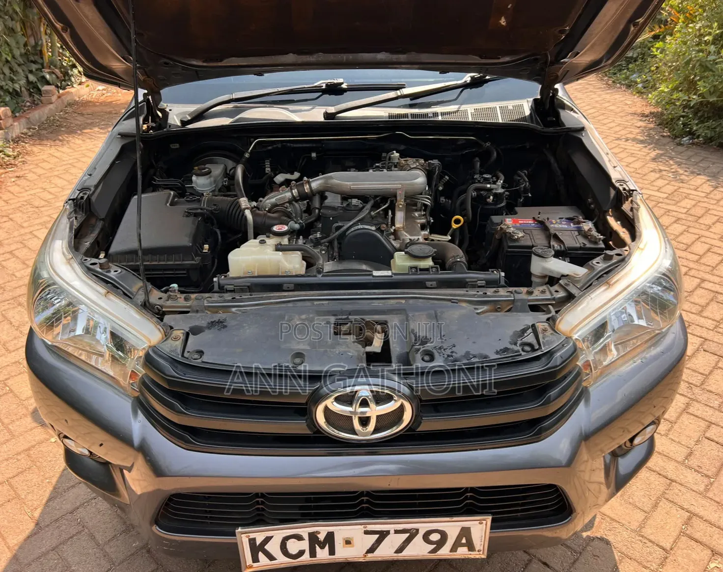 Toyota Hilux 2017 Gray