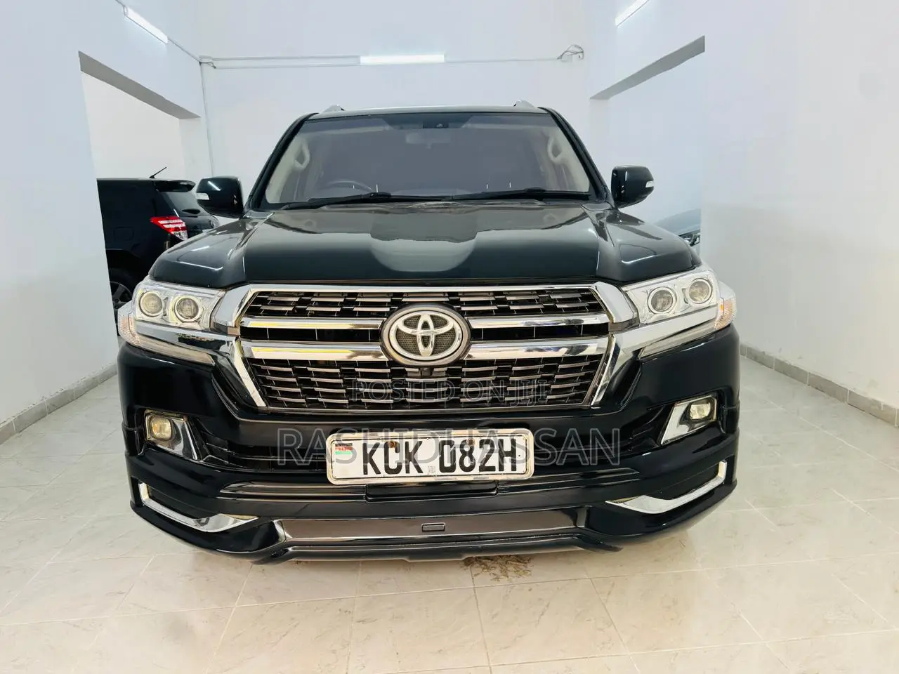 Toyota Land Cruiser 2010 Black