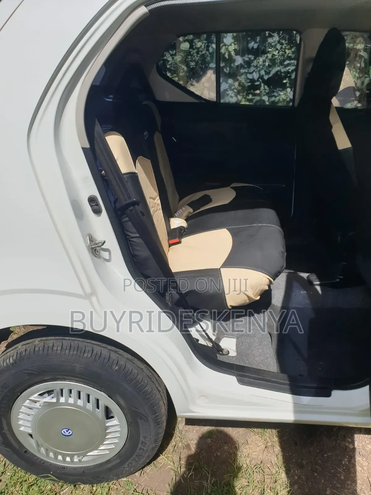 Suzuki Alto 2016 White