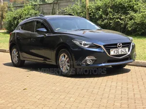 Mazda Axela 2015