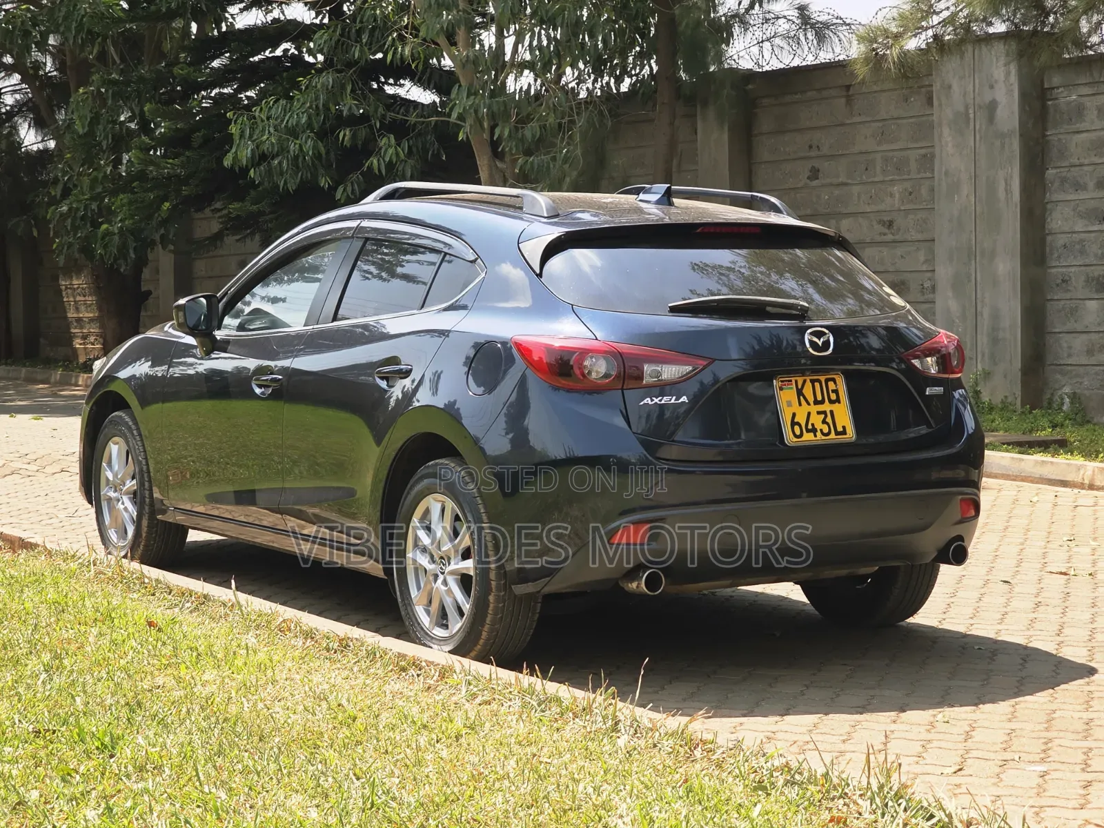 Mazda Axela 2015