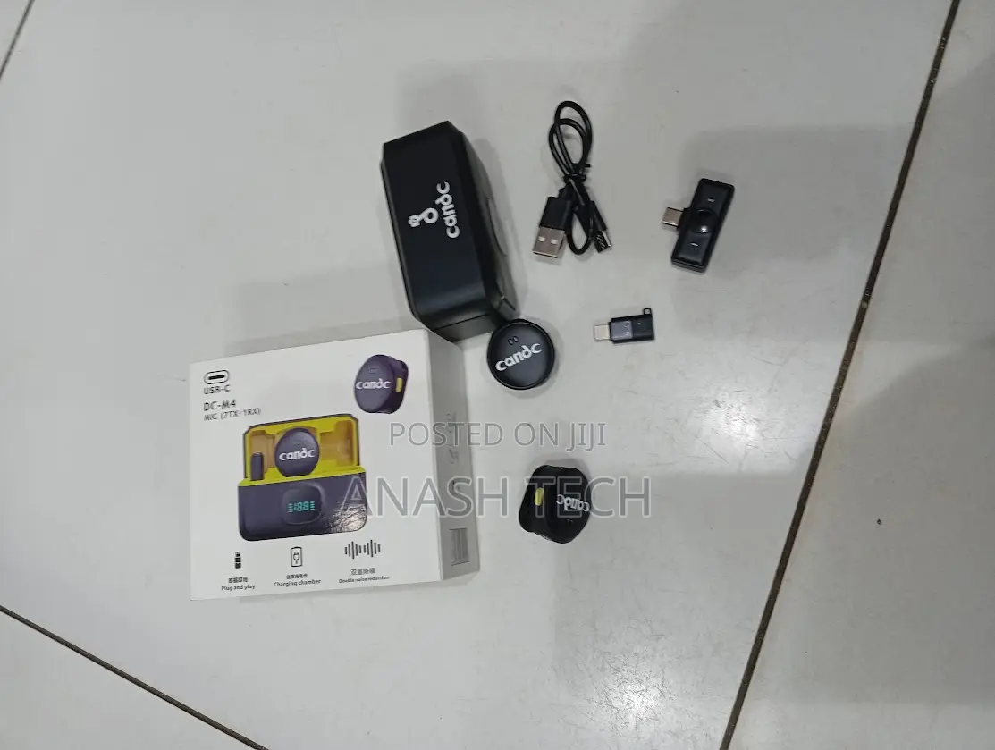 M4 C C Wireless Microphone With Charging Case