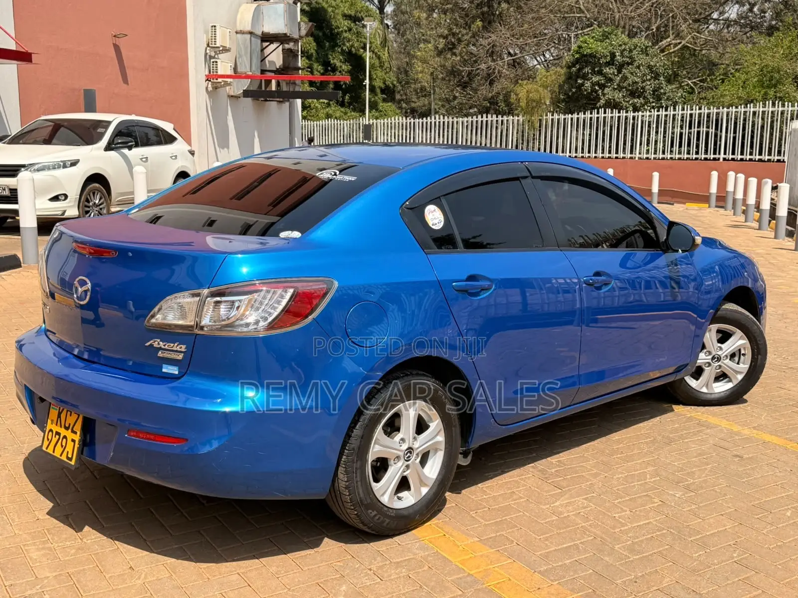 Mazda Axela 2013 Blue