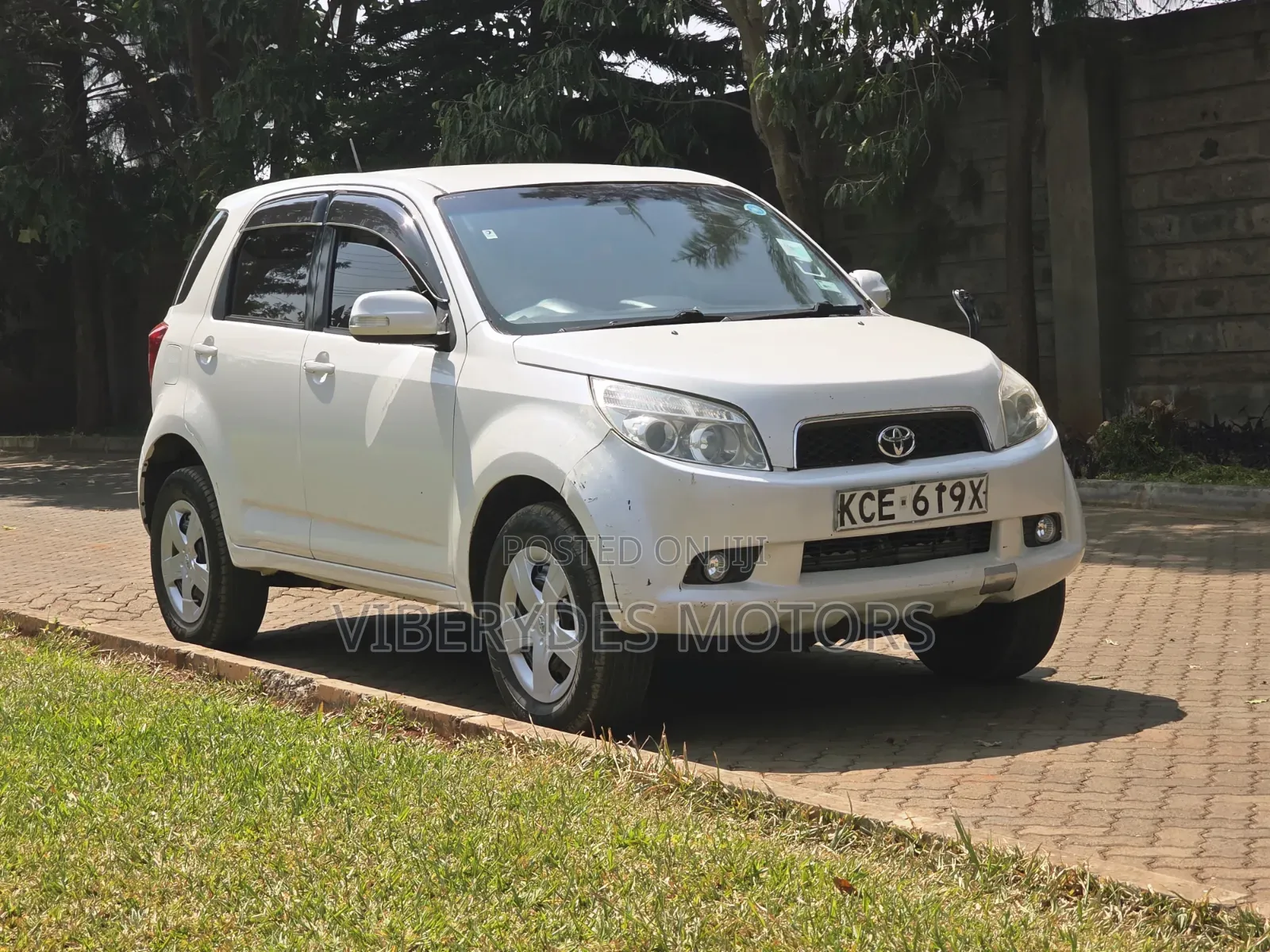 Toyota Rush 2008 White