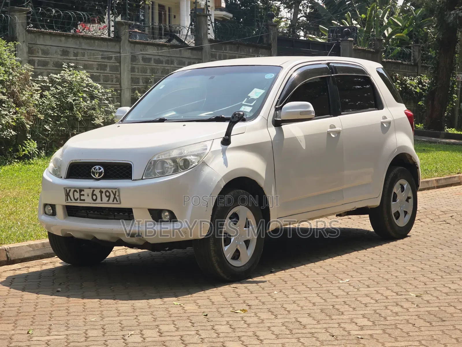 Toyota Rush 2008 White