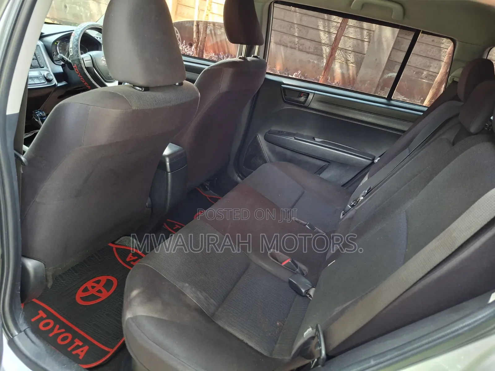 Toyota Corolla Fielder 2017 Silver