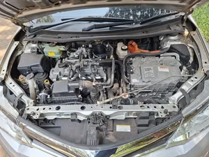 Toyota Corolla Fielder 2017 Silver