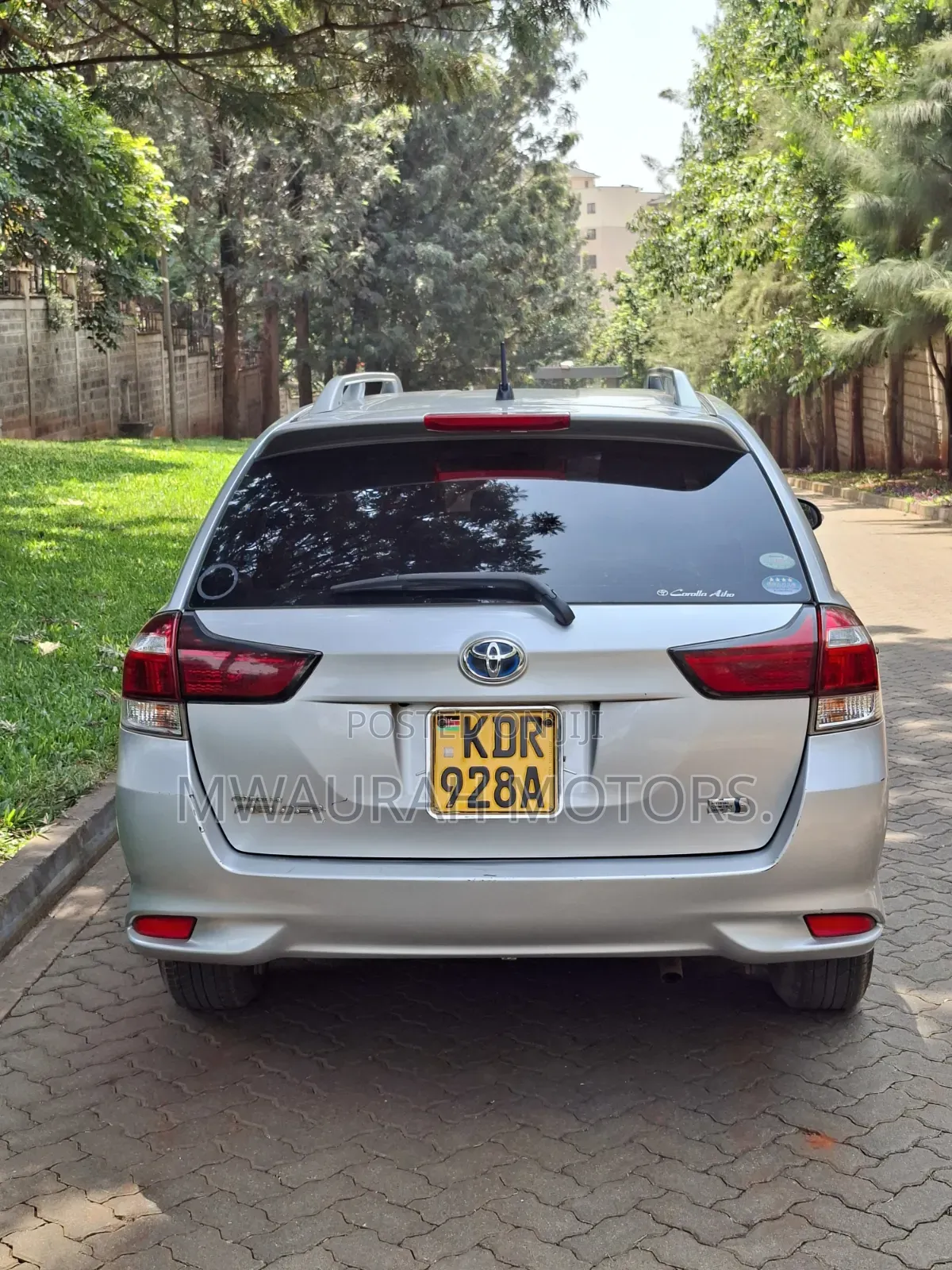 Toyota Corolla Fielder 2017 Silver