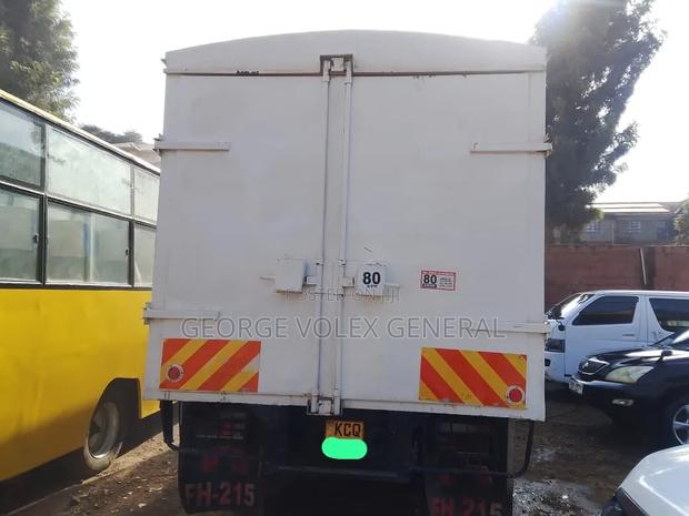 Mitsubishi Fh Truck - thumbnail 12