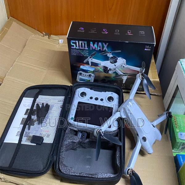 S101 Rechargeable HD Drone With Dual Cameras Display Screen