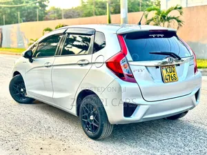 Honda Fit 2017 Silver