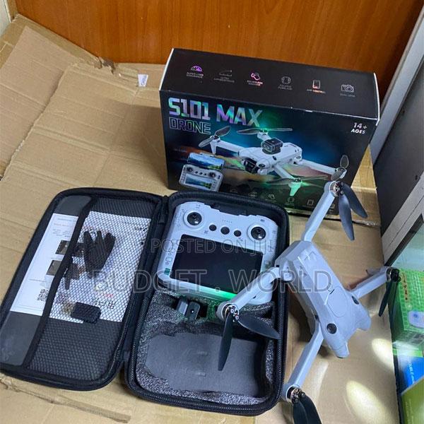 S101 Professional Style Foldable Drone With Screen Controller - main view