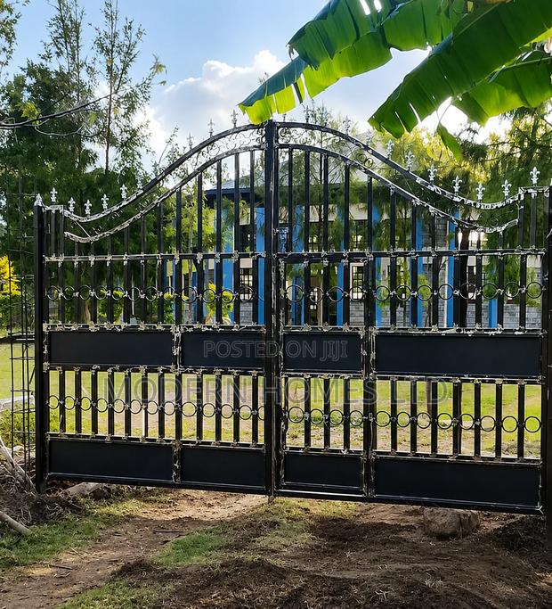 Premium Sliding Gates - Security Meets Elegance - thumbnail 2