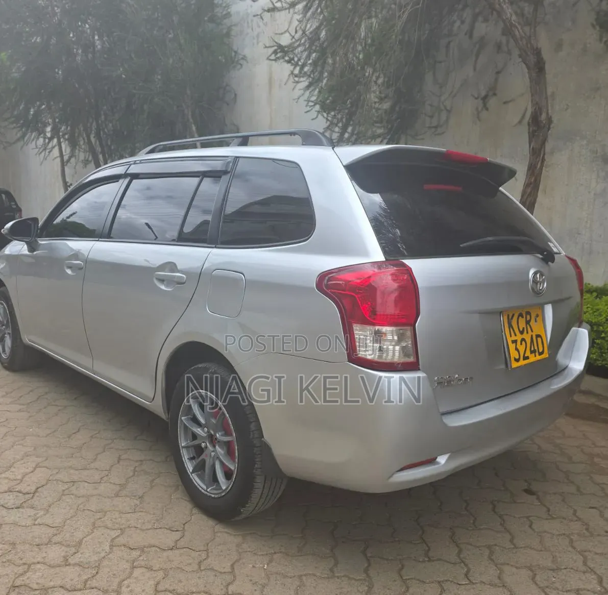 Toyota Corolla Fielder 2013 Silver
