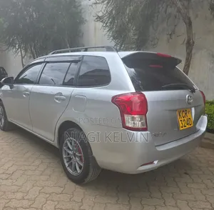 Toyota Corolla Fielder 2013 Silver