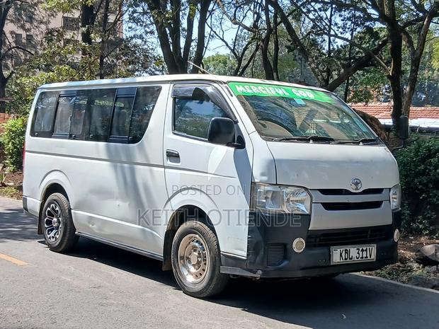 Toyota HiAce 2016 White - thumbnail 2