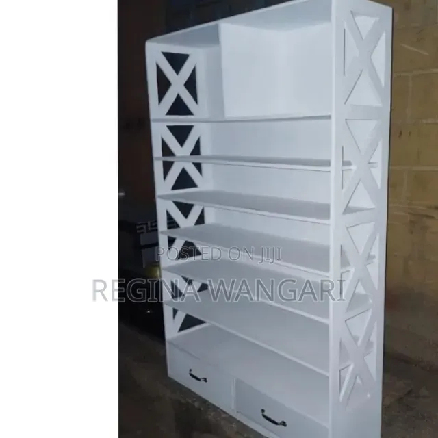 White Executive Wooden Shoes Rack