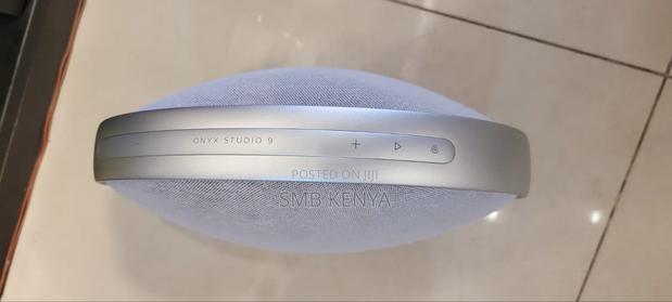 Harman Kardon Onyx Studio 9 Bluetooth Speaker - Black - thumbnail 4