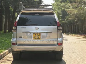 Toyota Land Cruiser Prado 2004 Silver