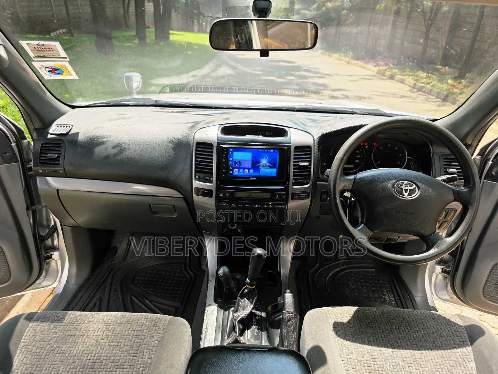 Toyota Land Cruiser Prado 2004 Silver