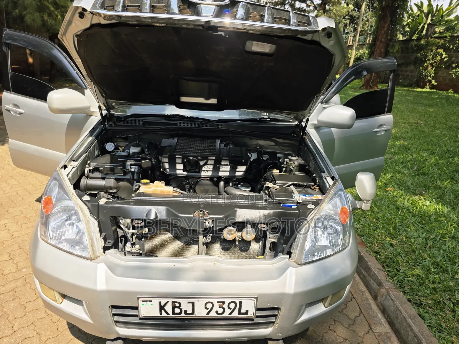 Toyota Land Cruiser Prado 2004 Silver