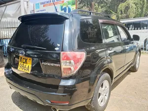 Subaru Forester 2010 Black