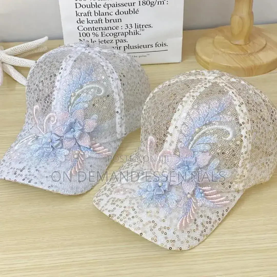 *New Summer Lace Baseball Cap Mesh Embroidered Flowers Sunscreen Hat