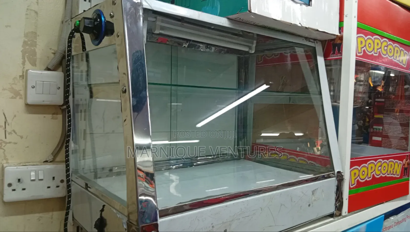Electric Chips Display Warmer